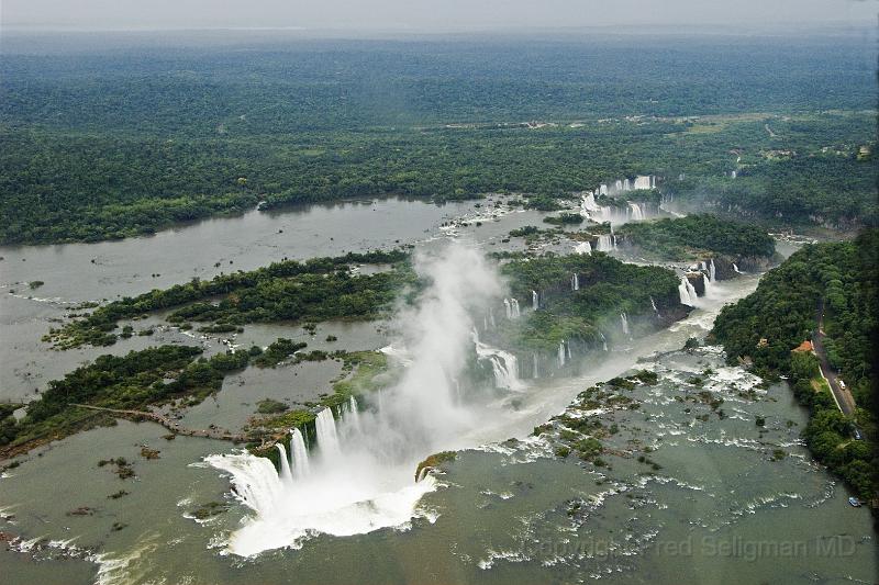 20071204_164945  D2X 4200x2800.jpg - Iguazu Falls